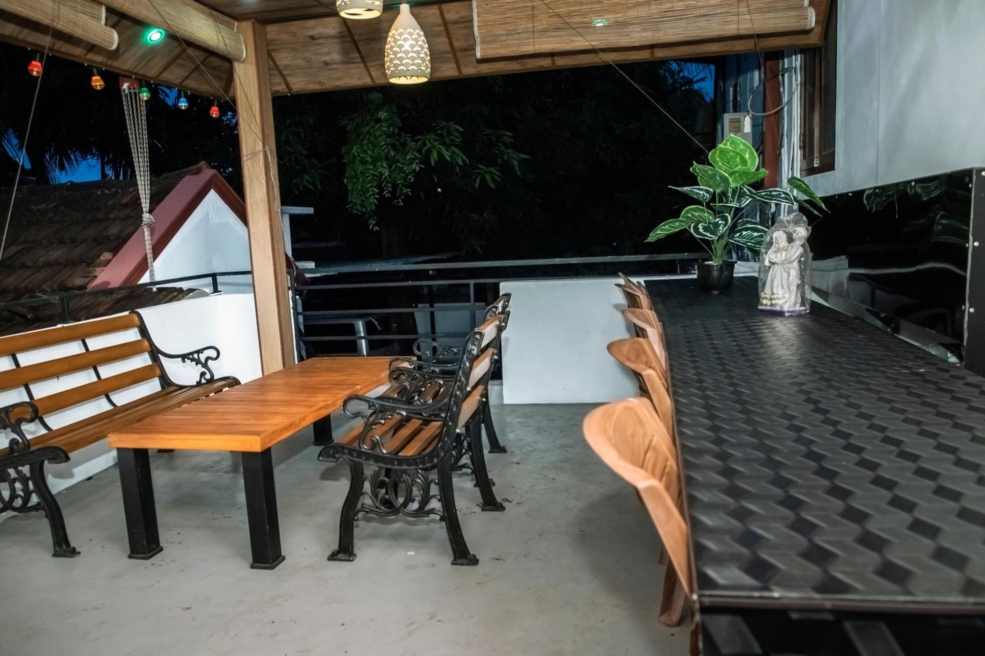 Golden Star Guest House Джафна Екстер'єр фото